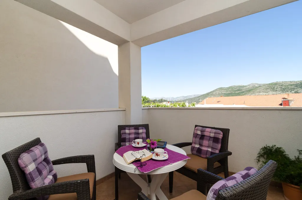 APARTMENT SEA VIEW WITH BALCONY Room, Apartments Ira, Dubrovnik