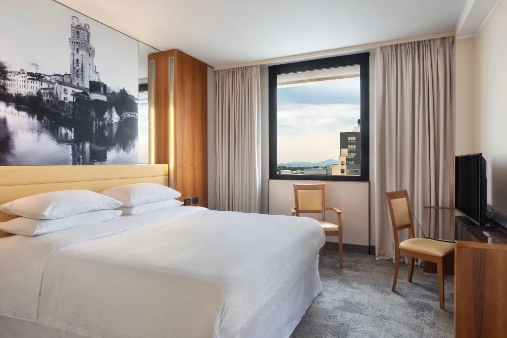 Room, Sheraton Padova Hotel & Conference Center, Venice