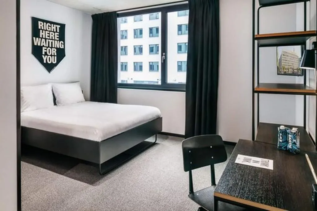 Room, The Social Hub Berlin, Berlin