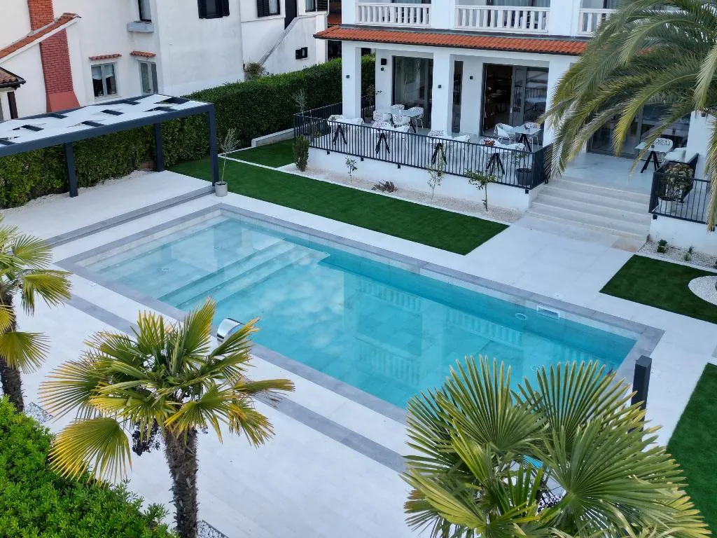 Pool, Residence Vaal, Istria