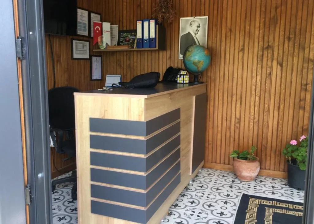 Lobby, Dusler Vadisi Kazdaglari, Izmir