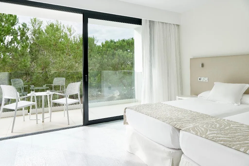 Double or Twin GARDEN VIEW Room, Iberostar Waves Cala Millor, Majorca