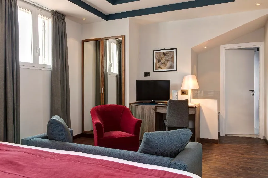 Double or Twin SUPERIOR Room, Nazionale, Rome