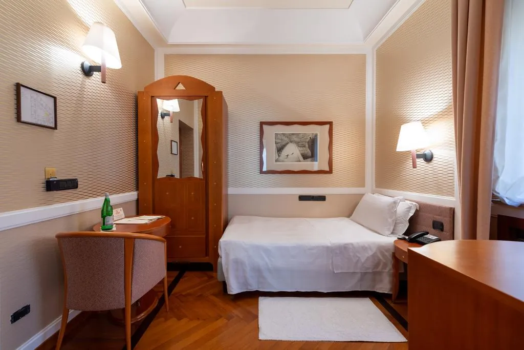 SINGLE STANDARD Room, Grand Hotel Ortigia, Catania