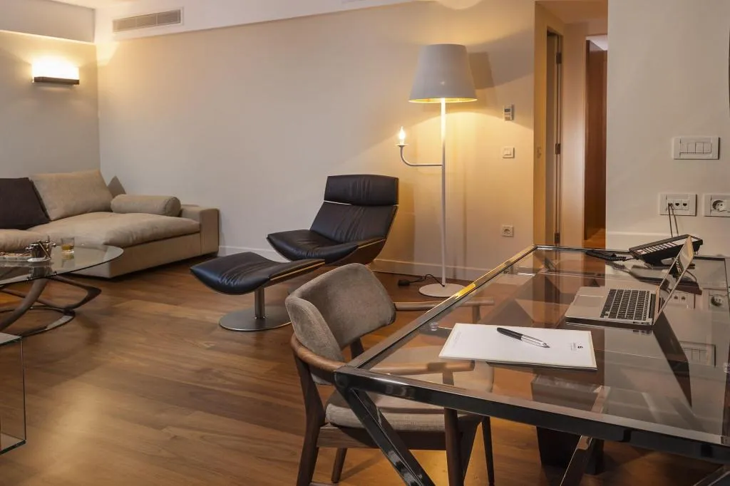 SUITE KING SIZE BED Room, Samaria, Crete