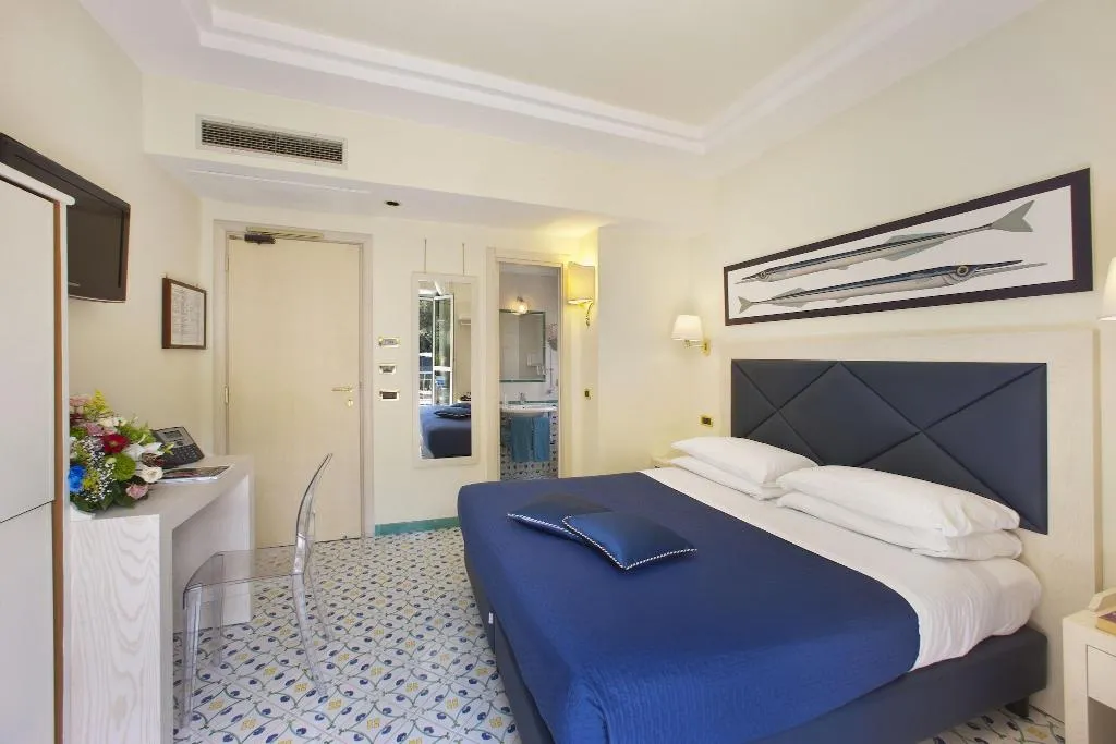 DOUBLE STANDARD Room, Del Mare, Naples