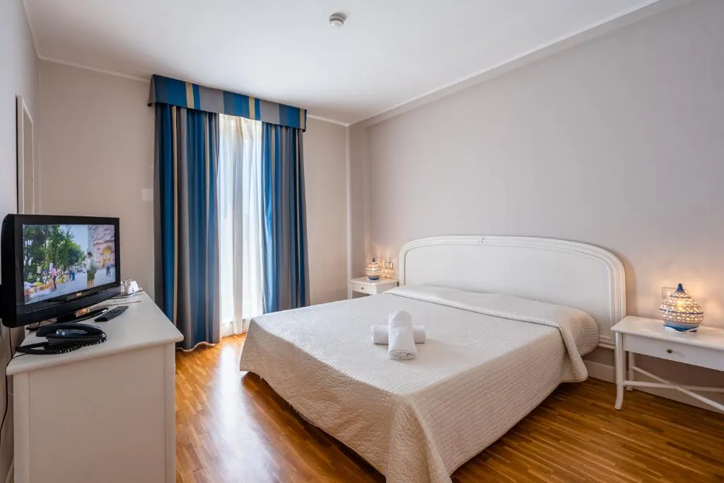 JUNIOR SUITE STANDARD Room, Capo Peloro Hotel - Only Adults 12+, Catania