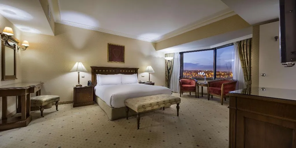 SUITE EXECUTIVE Room, Hilton Izmir, Izmir