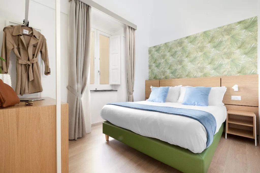 TRIPLE CLASSIC Room, Unconventional Sorrento Coast, Naples