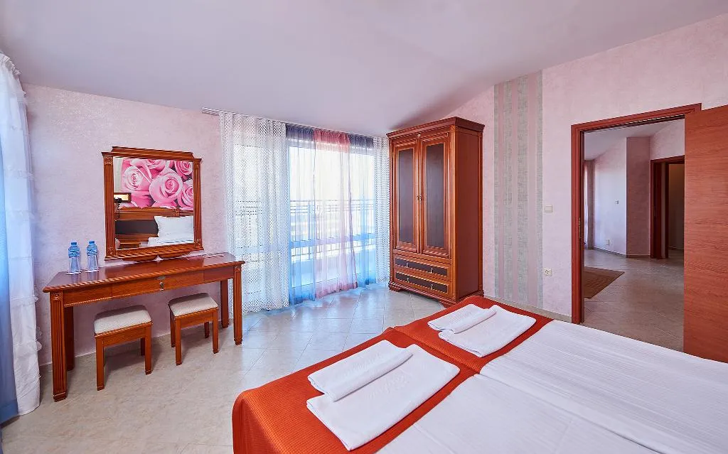 APARTMENT ONE BEDROOM Room, Karolina, Bourgas