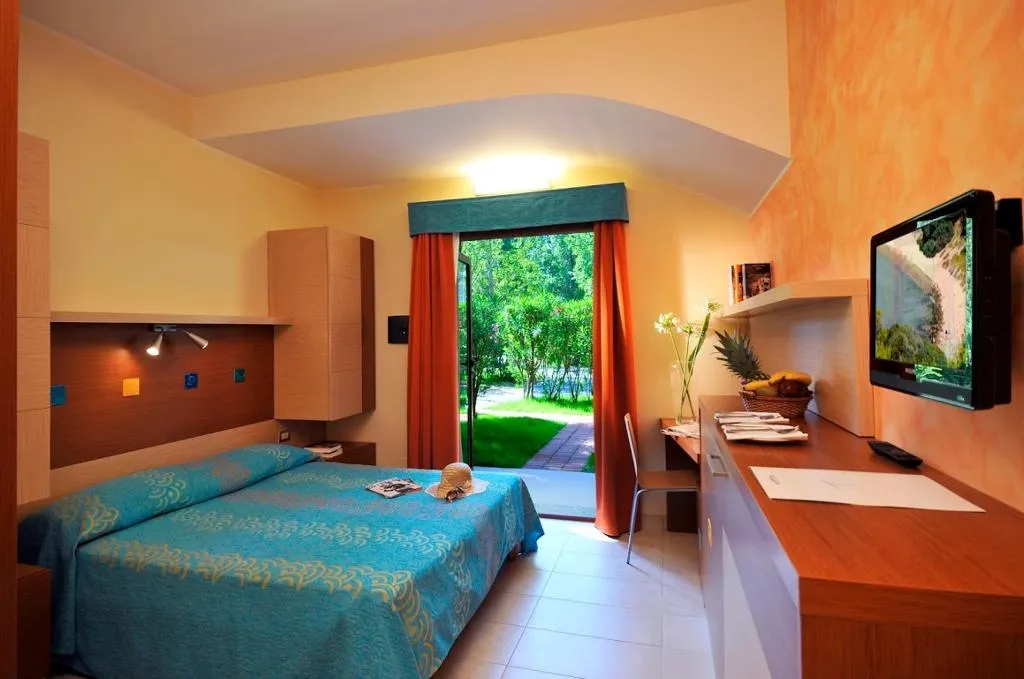Room, Calaserena Resort, Cagliari