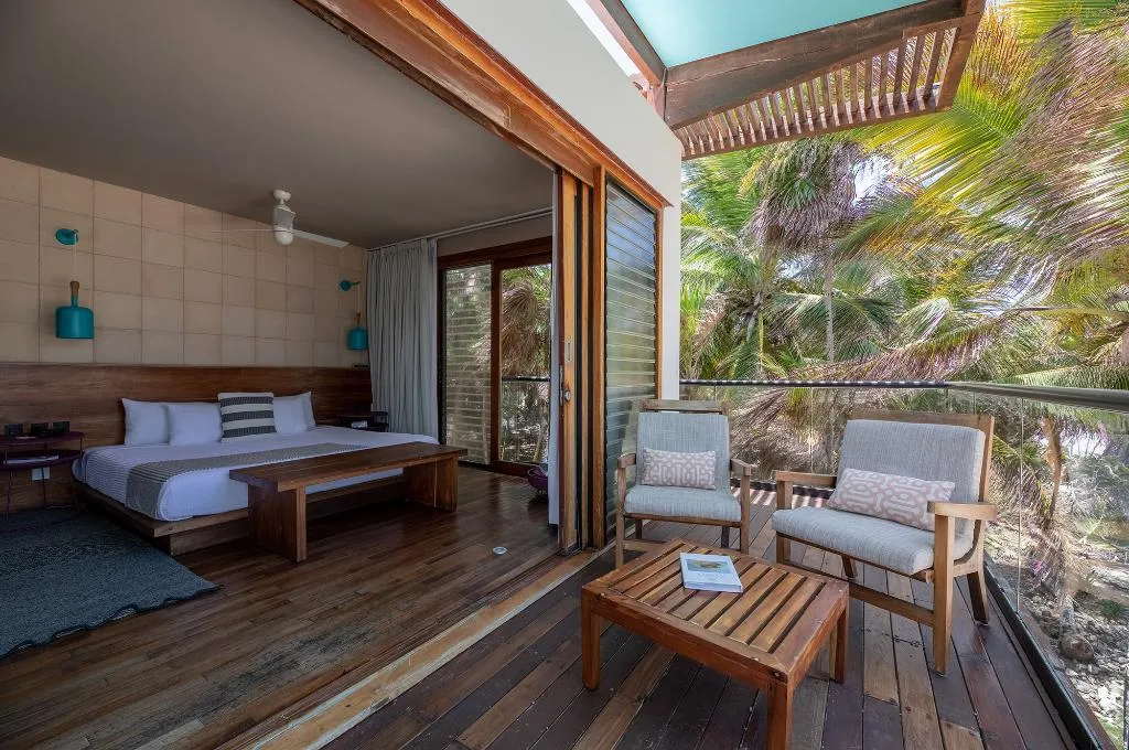 Room PARTIAL OCEAN VIEW KING BED Room, Mi Amor by La Zebra, an SLH Hotel, Cancun Area