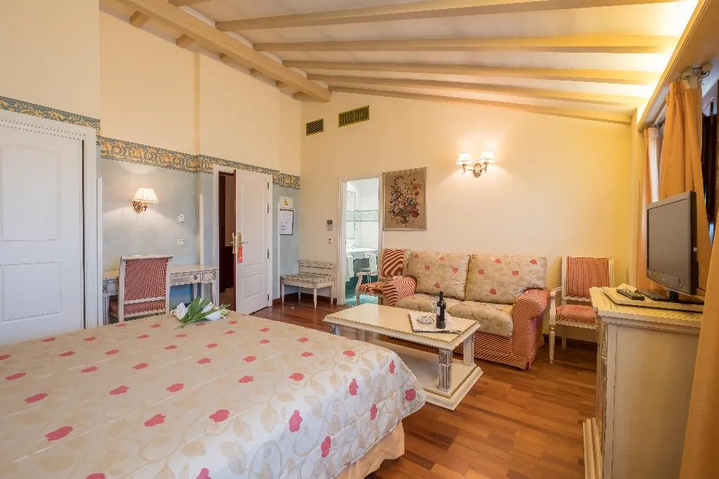 DOUBLE SUPERIOR Room, Condesa de Chinchon, Madrid