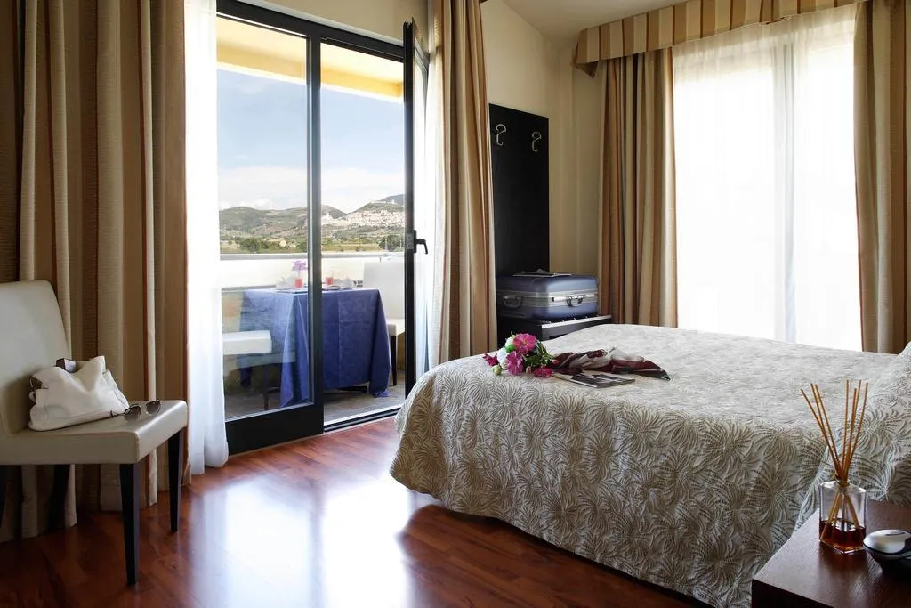 TRIPLE STANDARD Room, Hotel Cristallo Assisi, Perugia