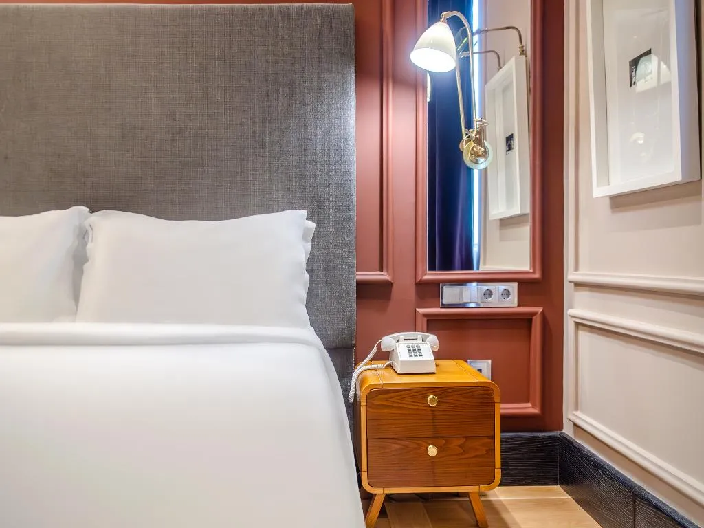DOUBLE WITH VIEWS Room, Browns Central Hotel, Lisbon