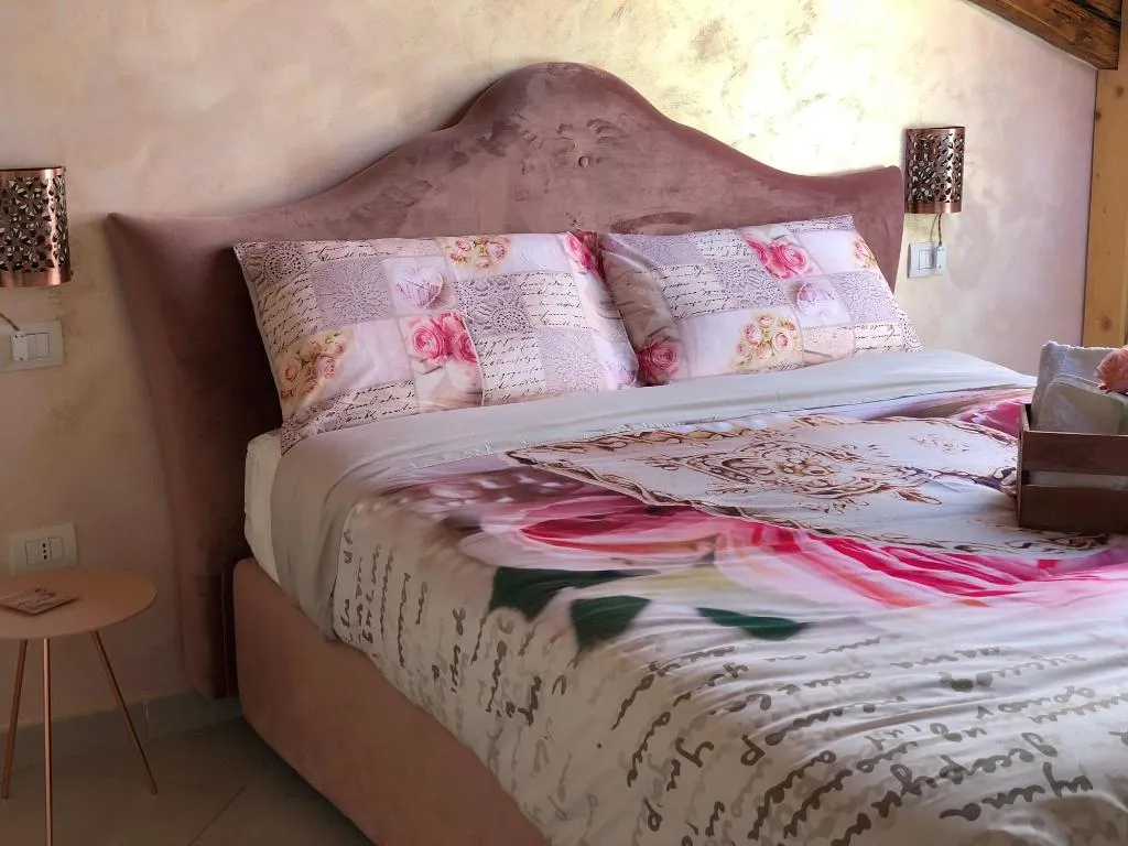 Room, B&B La Mansarda, Naples