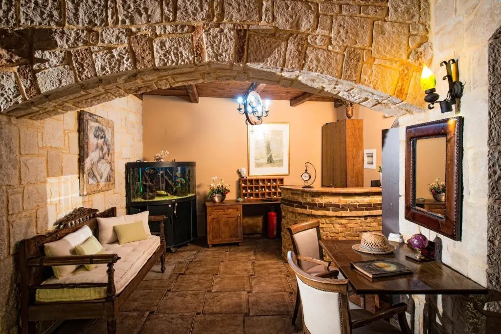Lobby, Diamond Village, Crete