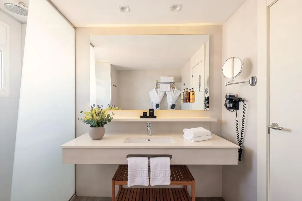 DOUBLE SINGLE USE SUPERIOR Room, Calipolis, Costa Brava