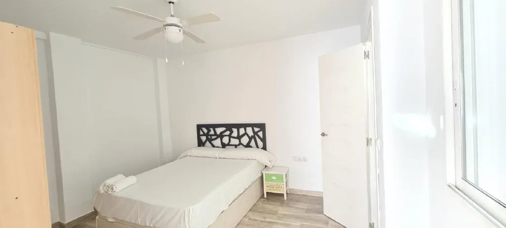 APARTMENT BASIC Room, Style Apartments Cabanyal Marina Beach, Valencia