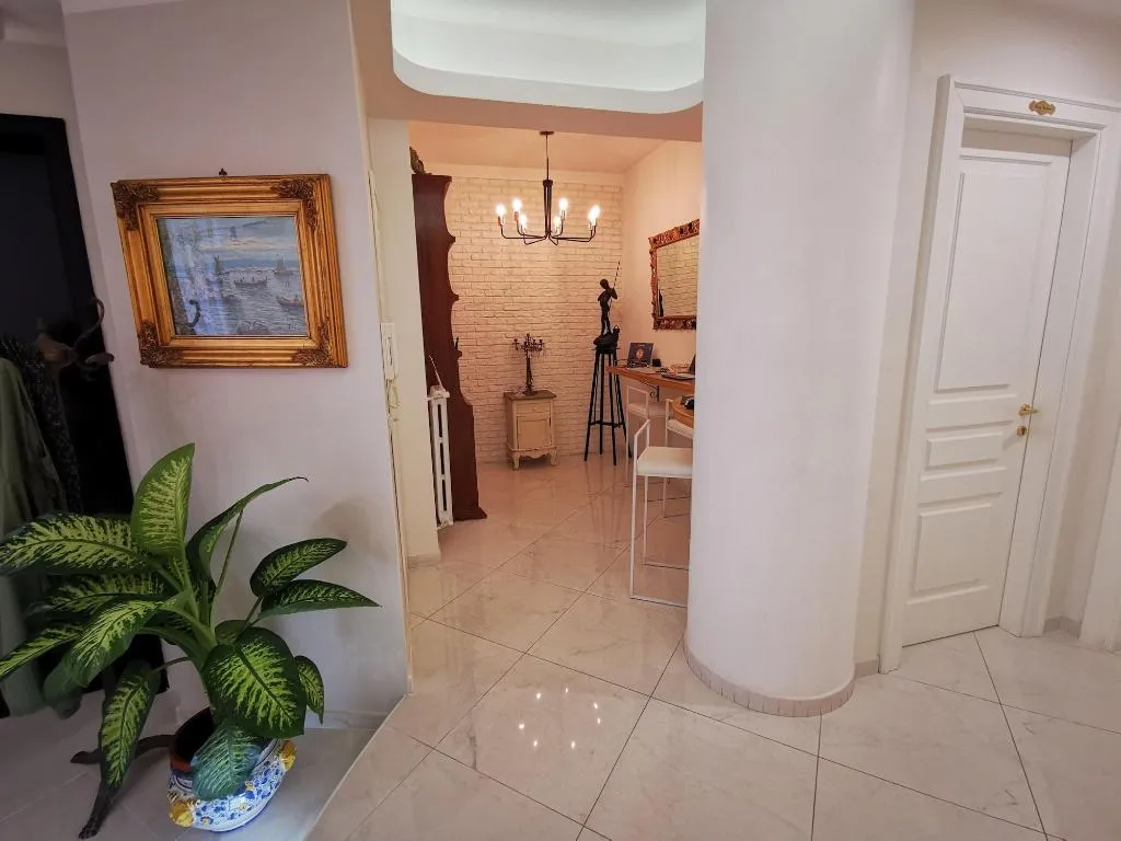 Lobby, Residenza Borbonica, Naples