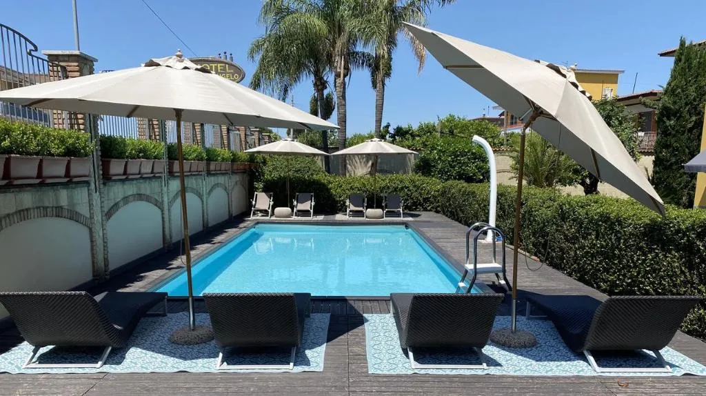 Pool, Casal Dell'Angelo, Naples