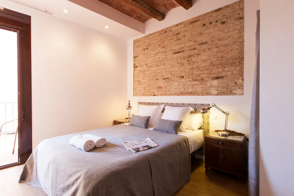 APARTMENT WITH BALCONY Room, Charming Flats by Aspasios, Barcelona