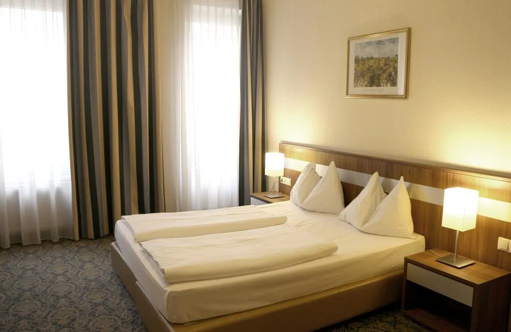 DOUBLE STANDARD Room, Carina Wien, Vienna