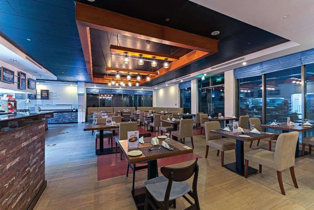 Restaurant, Asma Hotel, Dubai