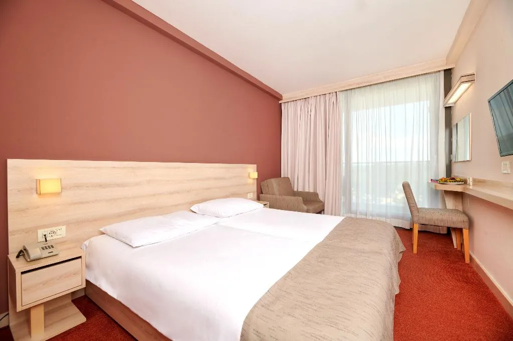 DOUBLE PARK VIEW WITH BALCONY Room, Hotel Materada Plava Laguna, Istria