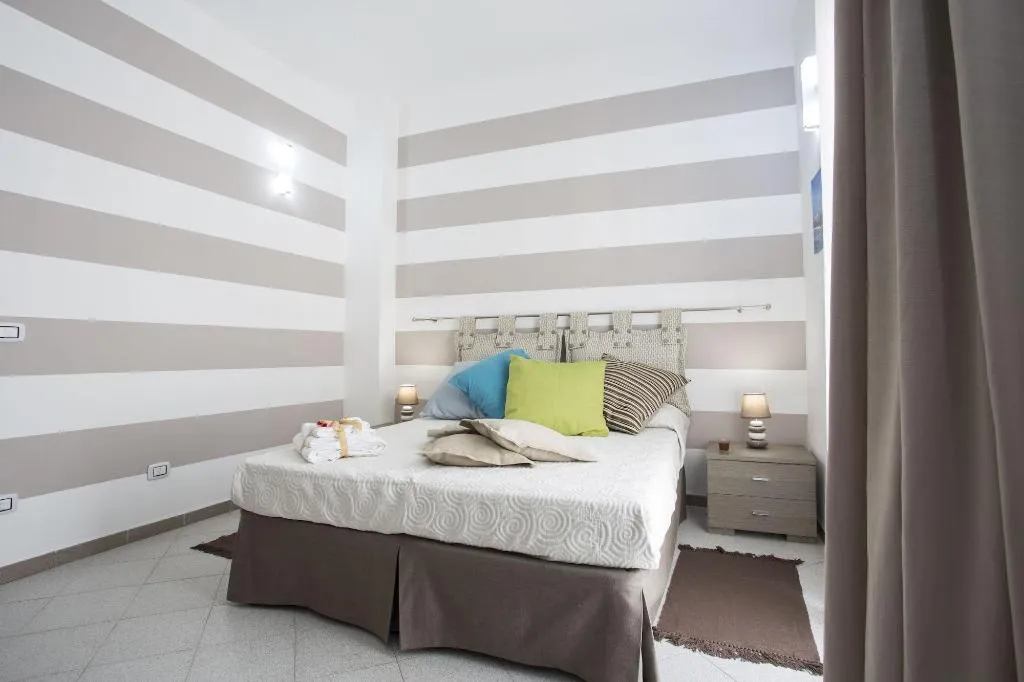 Room, B&B Cinisi Mare e Monti, Palermo