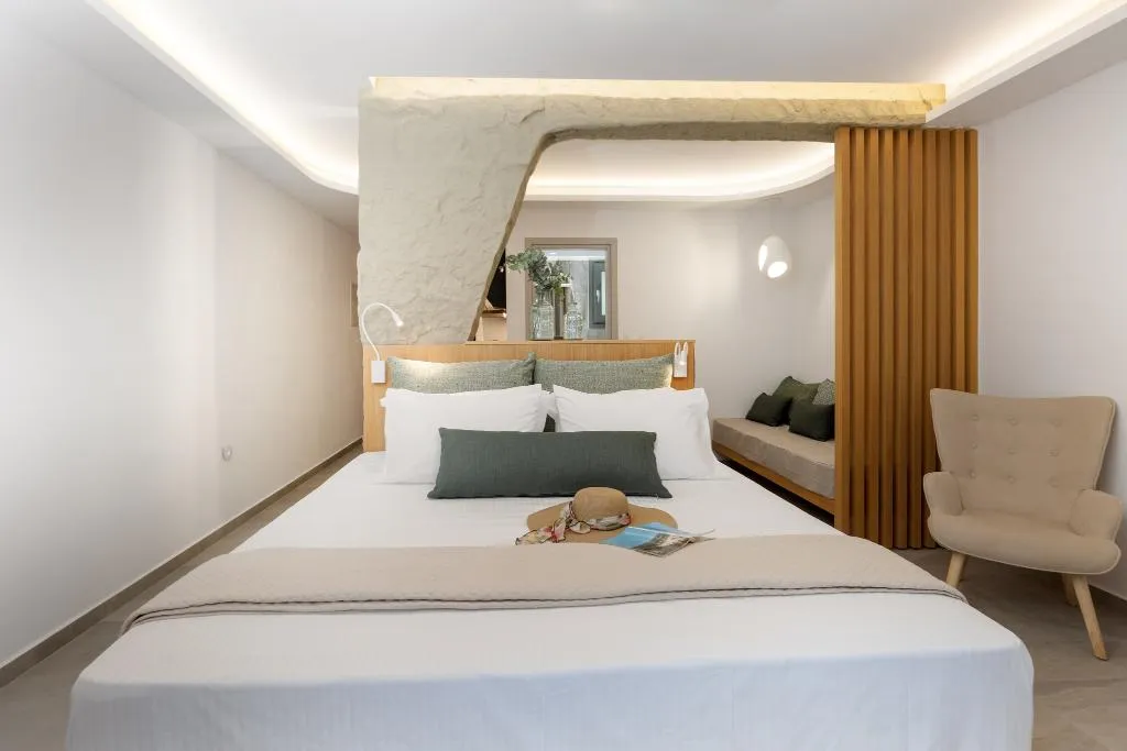 SUITE DELUXE WITH TERRACE Room, Axopetra Boutique Hotel, Mykonos
