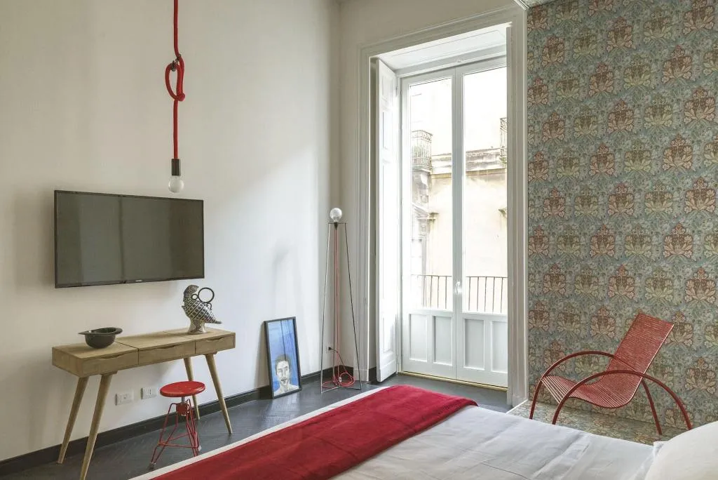 Room, Asmundo Di Gisira, Catania