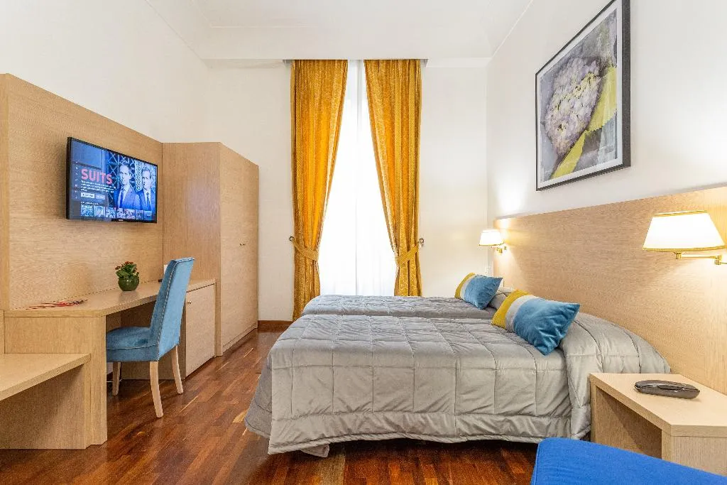 TRIPLE ECONOMY Room, Medici, Rome