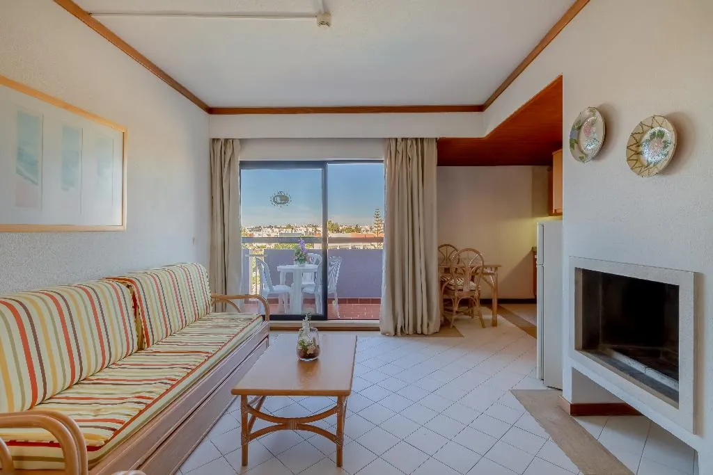 APARTMENT SUPERIOR ONE BEDROOM Room, Muthu Oura Praia Hotel, Algarve