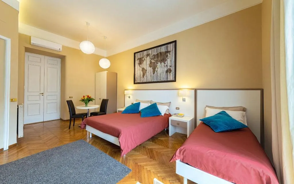 Room, B&B Il Ventre di Napoli, Naples