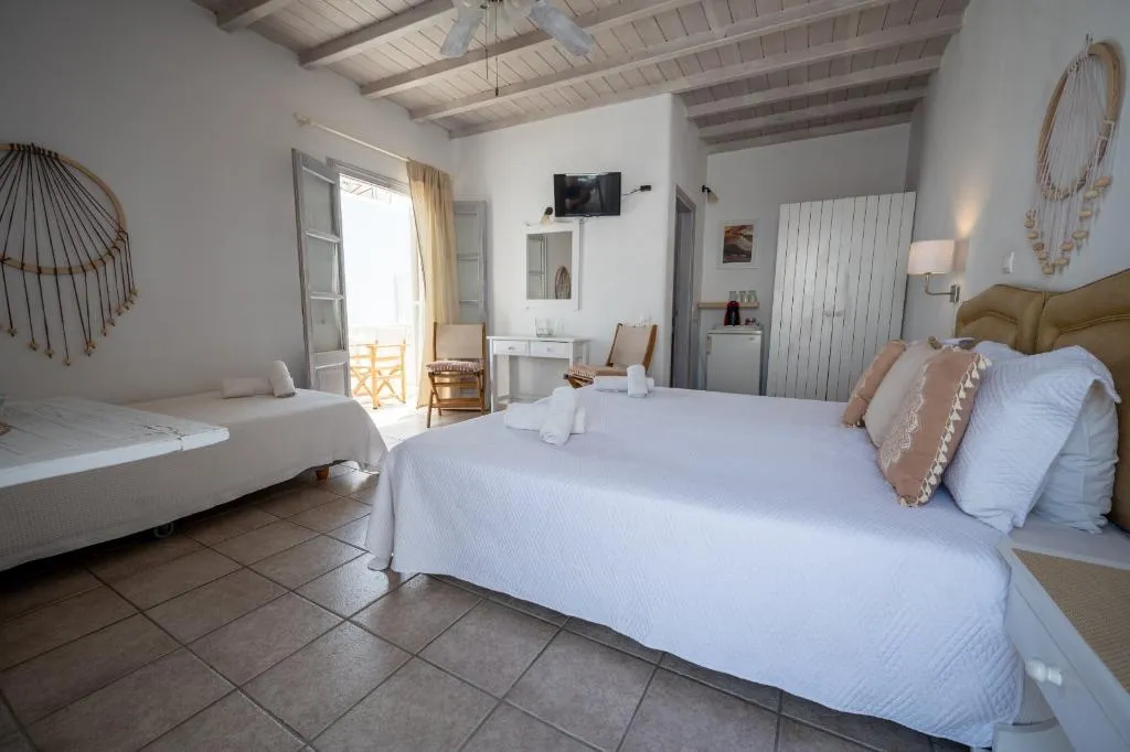 TRIPLE WITH BALCONY Room, Mykonos Twins, Mykonos