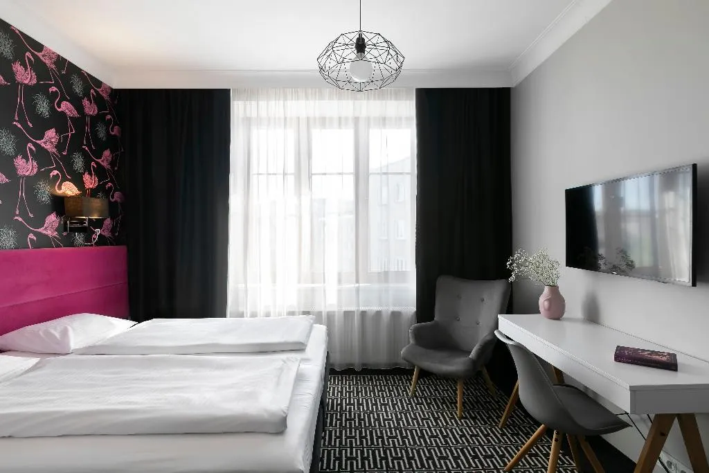 Double or Twin STANDARD Room, Liv'Inn Aparthotel, Krakow