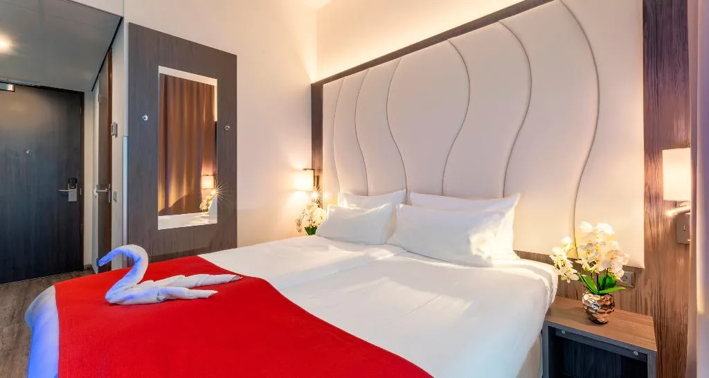 SINGLE STANDARD Room, PLAZA Premium Almere, Amsterdam