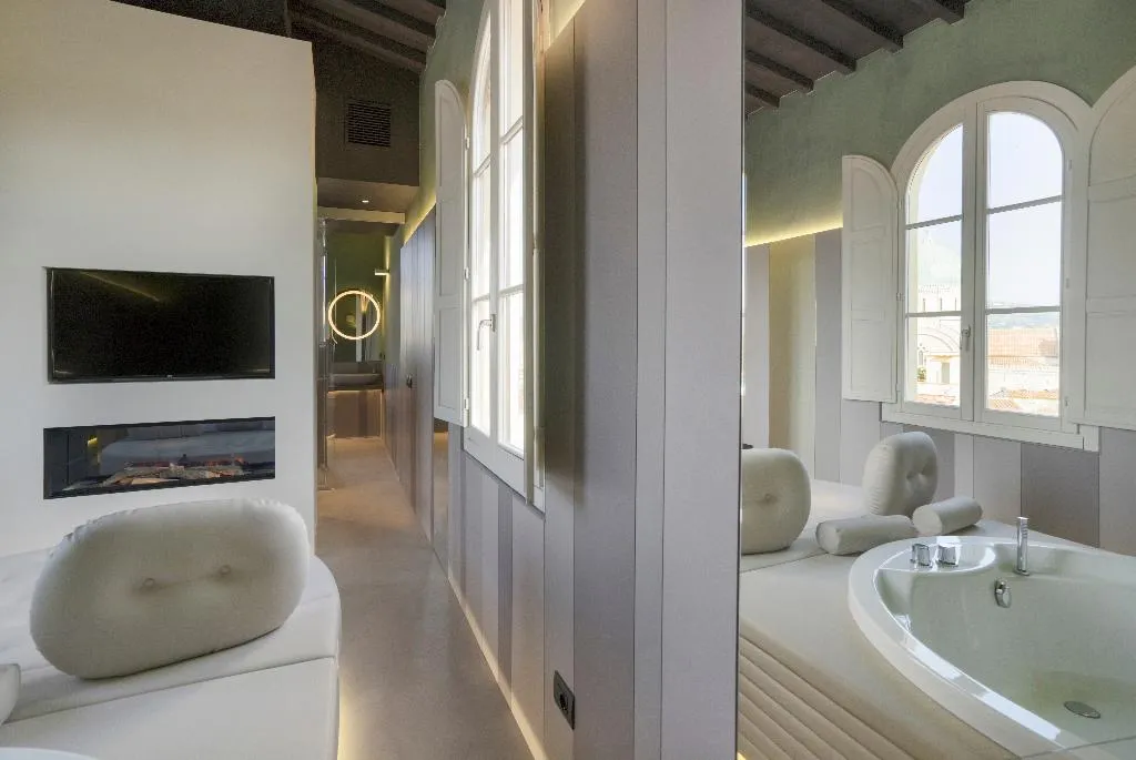 SUITE DELUXE CITY VIEW Room, Palazzo dei Ciompi, Florence