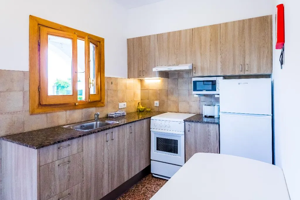VILLA CAPACITY 6 THREE BEDROOM Room, Arenal Playa Menorca, Menorca