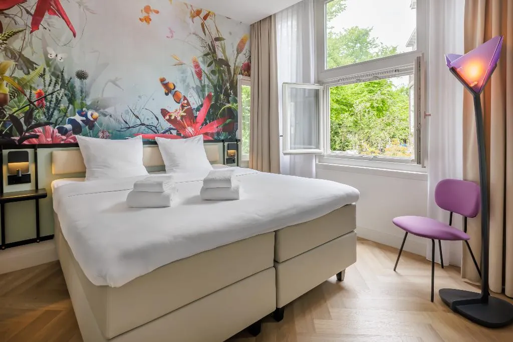 DOUBLE KING SIZE BED Room, Dutch Design Hotel Vondelpark, Amsterdam