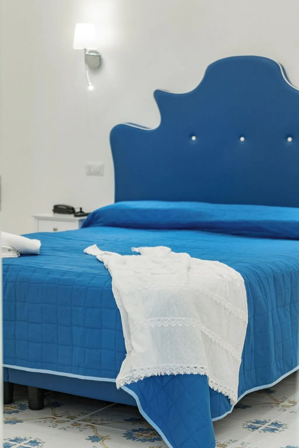 APARTMENT TWO QUEEN BEDS Room, Fontana, Naples