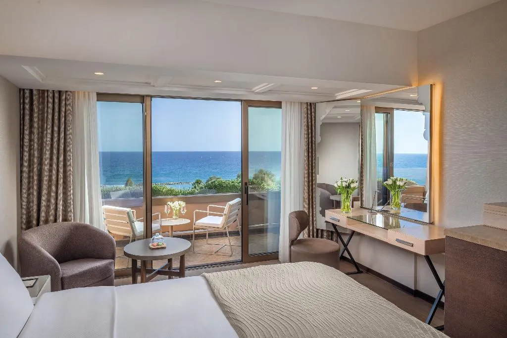 TWIN SUPERIOR SEA VIEW Room, Four Seasons Hotel, Cyprus