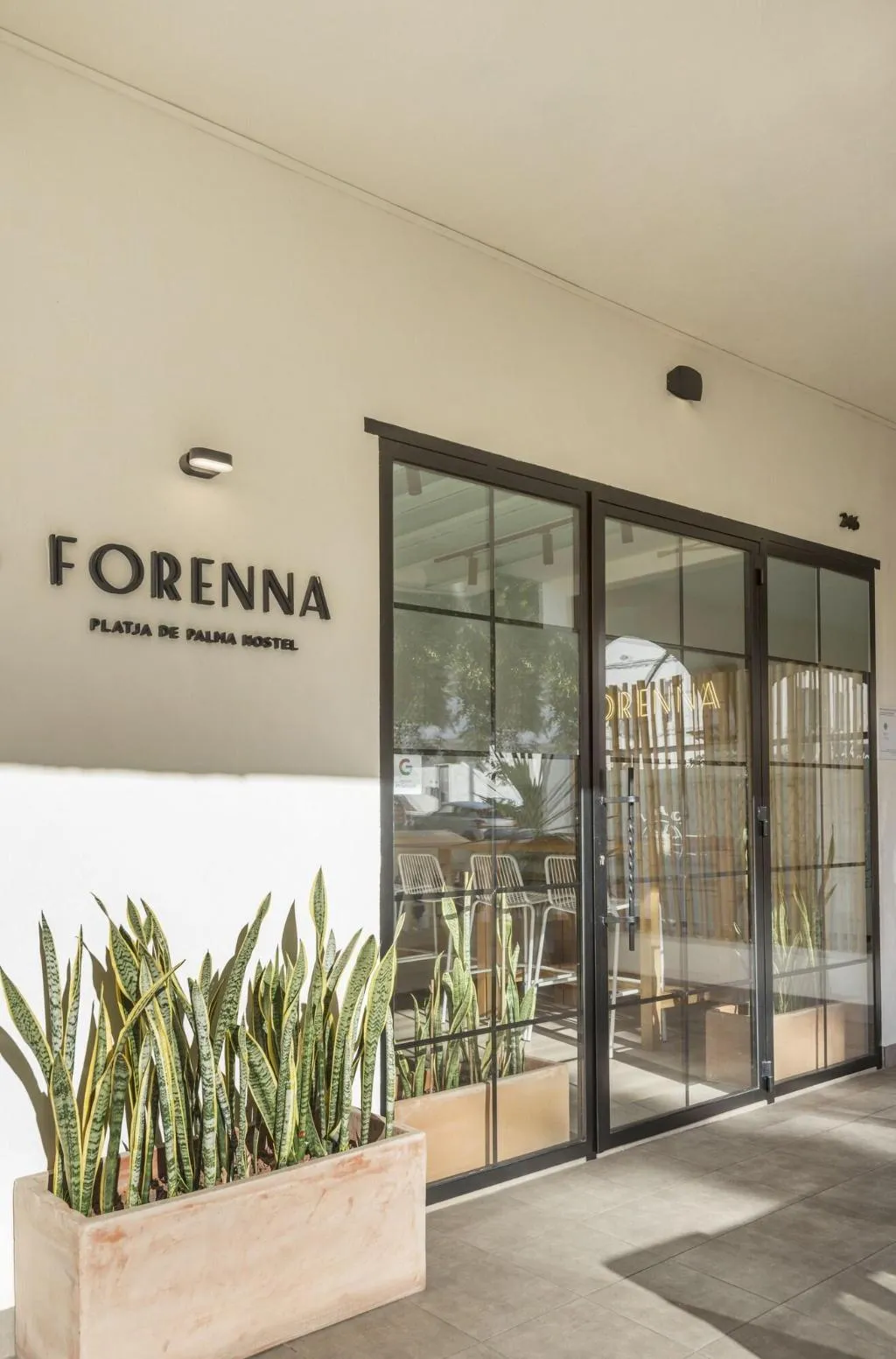 Terrace, Forenna Hostel - Adults Only, Majorca
