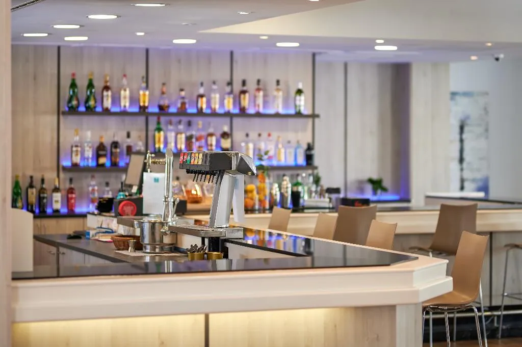 Bar, AluaSun Continental Park Hotel & Apartments, Majorca