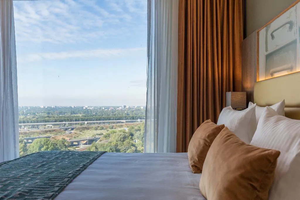 SUITE STANDARD Room, Leonardo Royal Hotel Amsterdam, Amsterdam