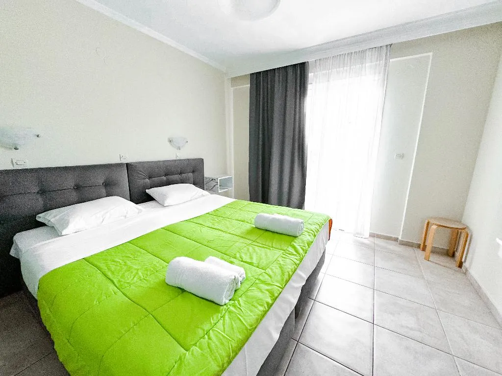 DOUBLE SUPERIOR CAPACITY 2 Room, Kavos Plaza, Corfu