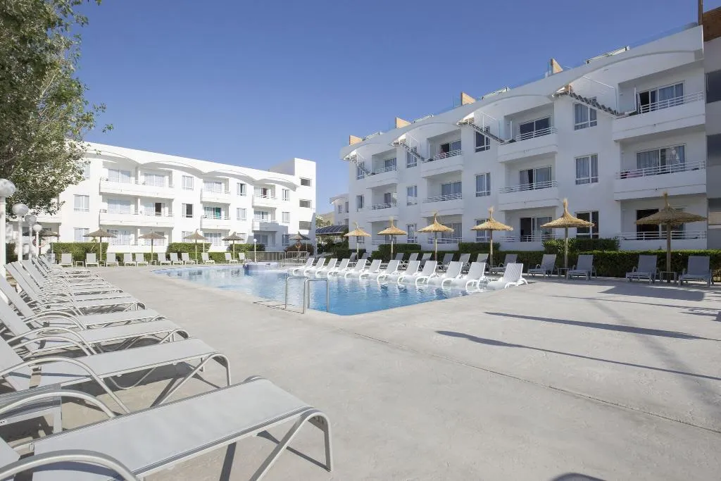Pool, Hobby Club, Majorca