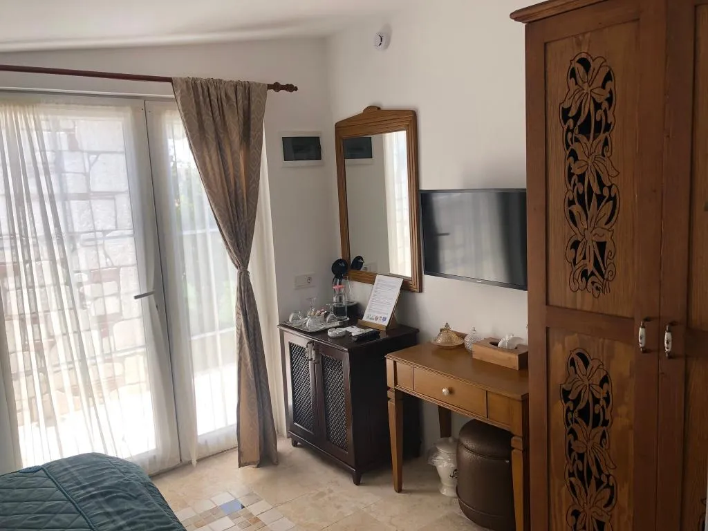 Room TWO DOUBLE BEDS Room, Kerme Ottoman Alacati, Izmir