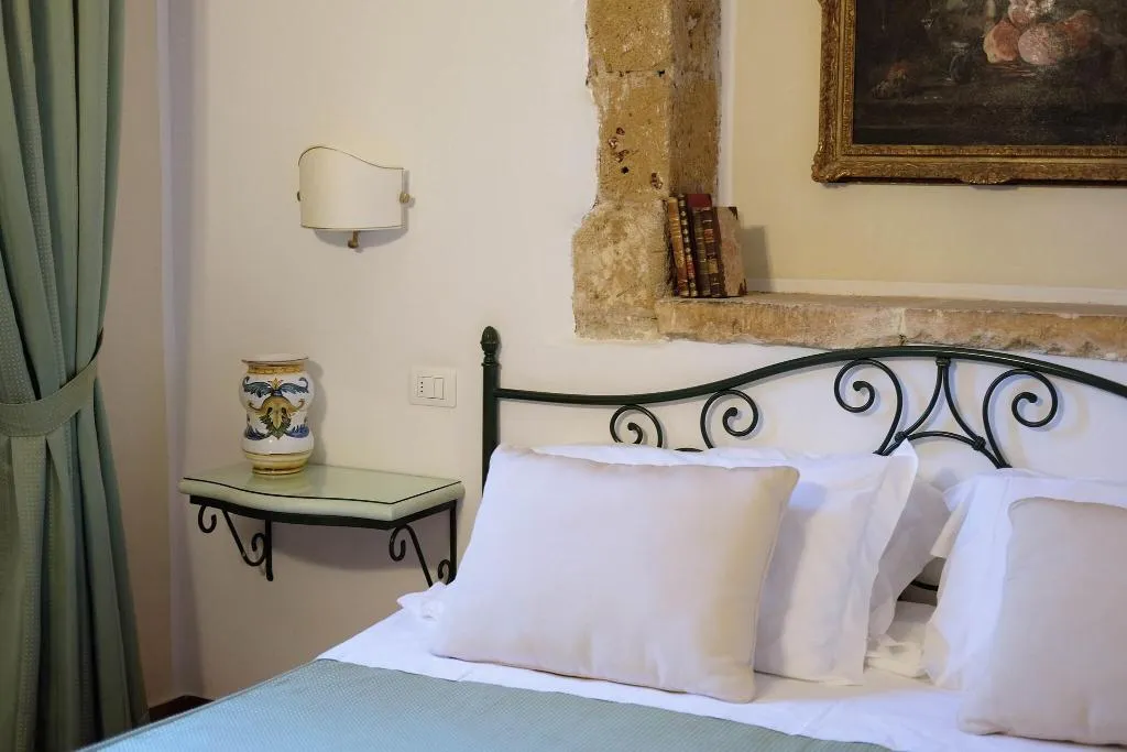 Room, Relais Villa Favorita Noto, Catania